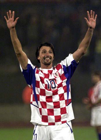 意甲-赖因德斯破门德弗里绝平 AC米兰1-1国米