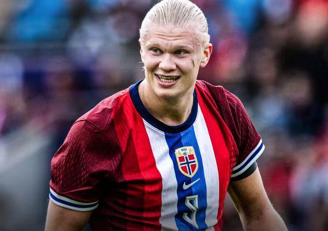 [德甲]沃尔夫斯堡队角球传中 阿穆拉头球破门