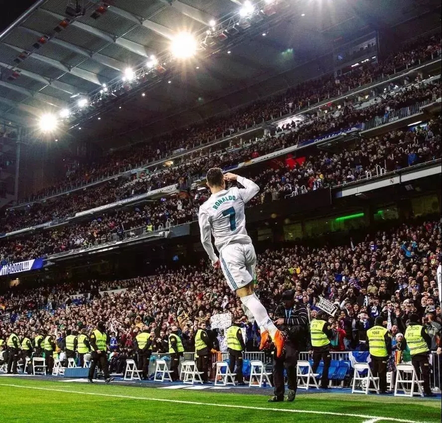 被全球厂商狂抄的那款游戏，回来了